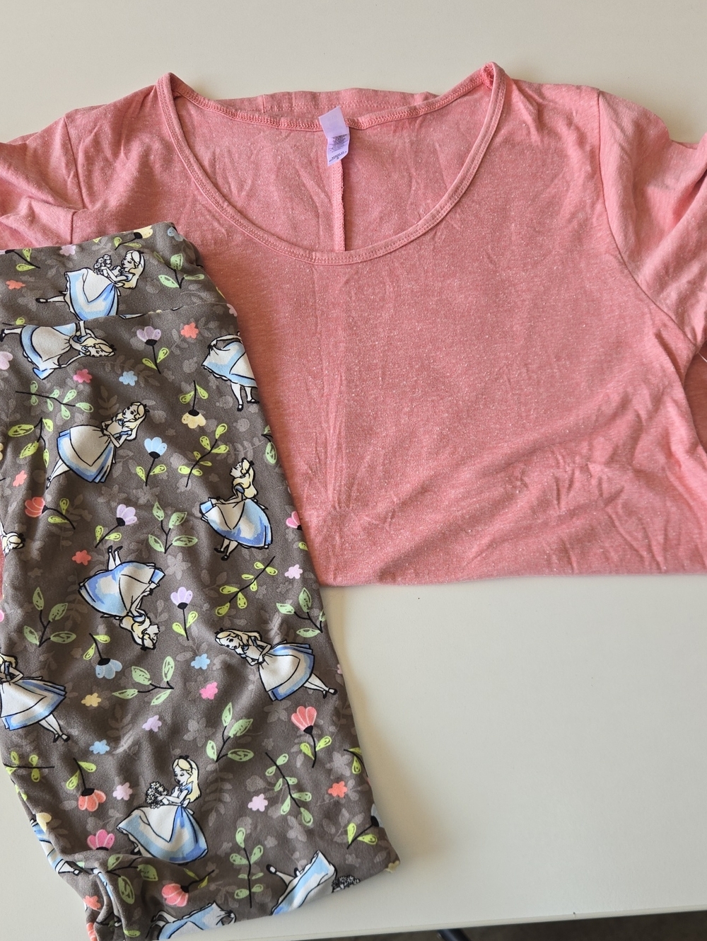 NEW LuLaRoe Pink Top with Brown Alice In Wonderland Print Leggings